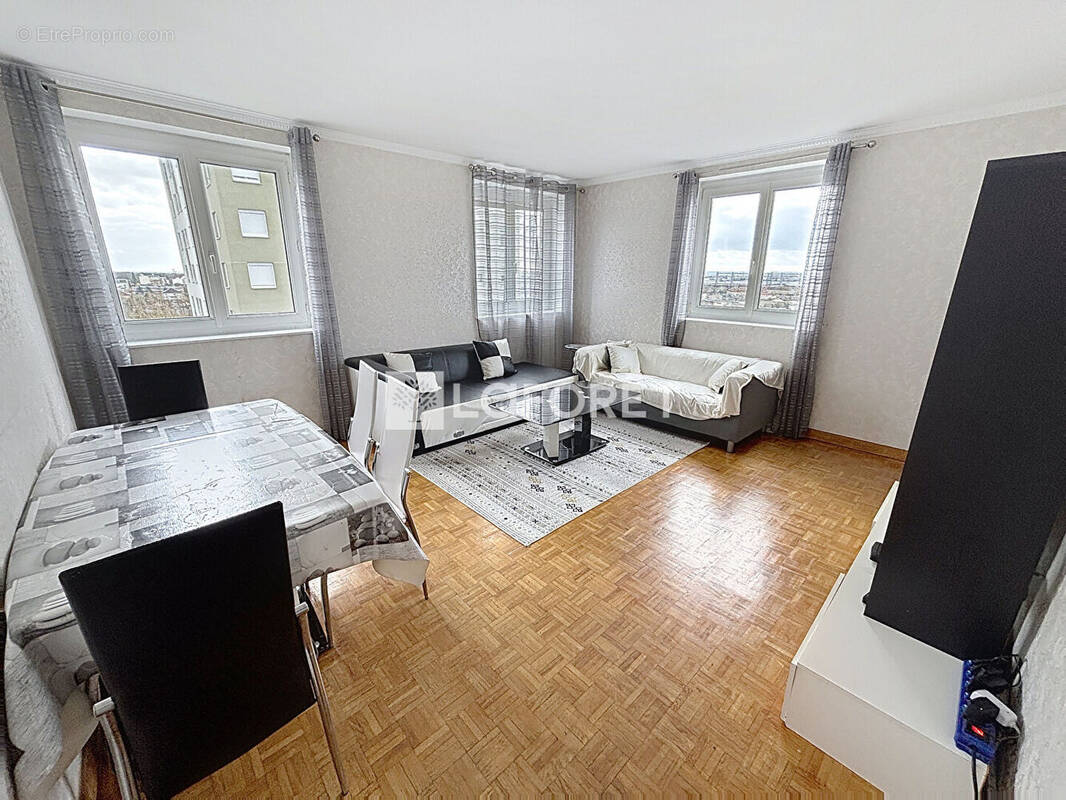 Appartement à CHEVILLY-LARUE