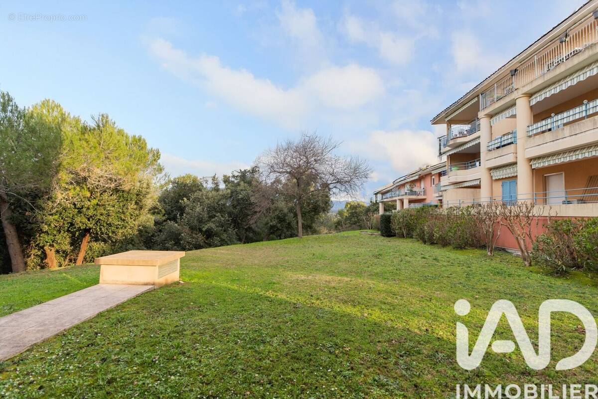 Photo 1 - Appartement à BIOT