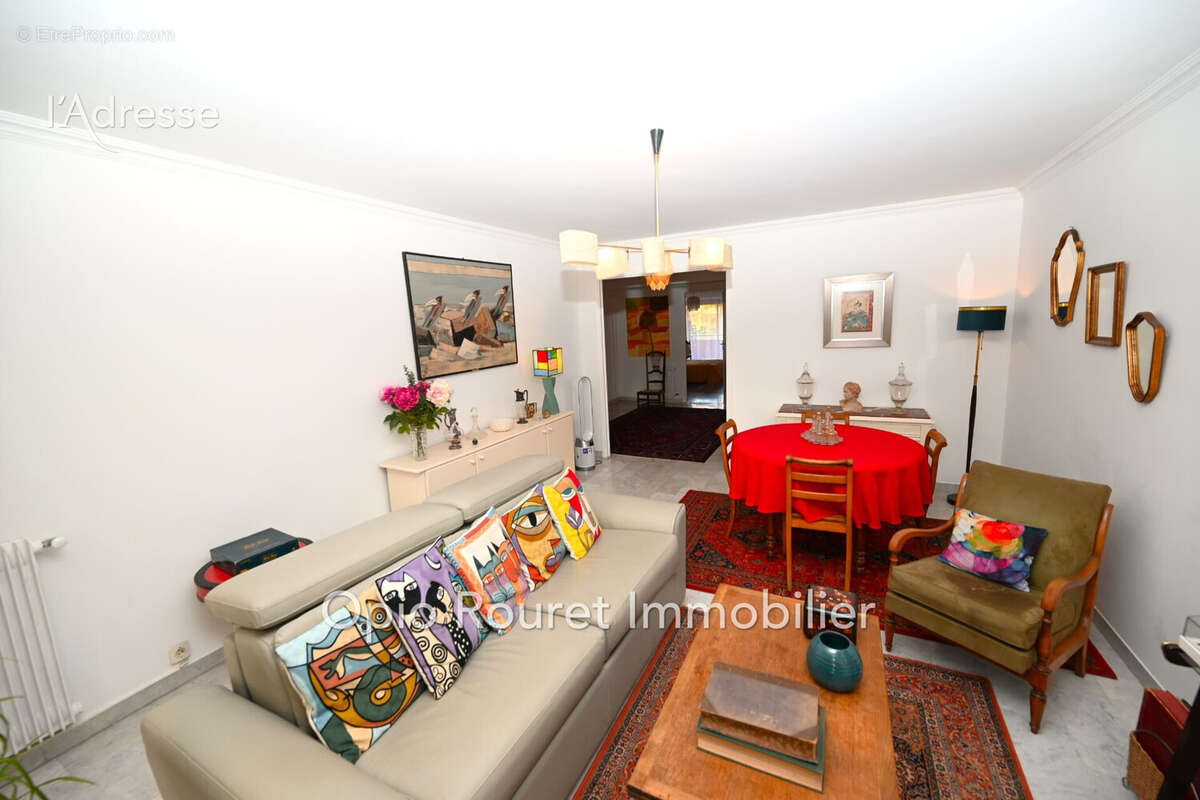 Appartement à LE CANNET