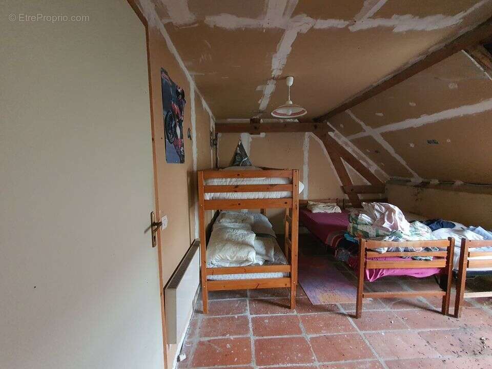 Maison à DAMPIERRE-EN-GRACAY