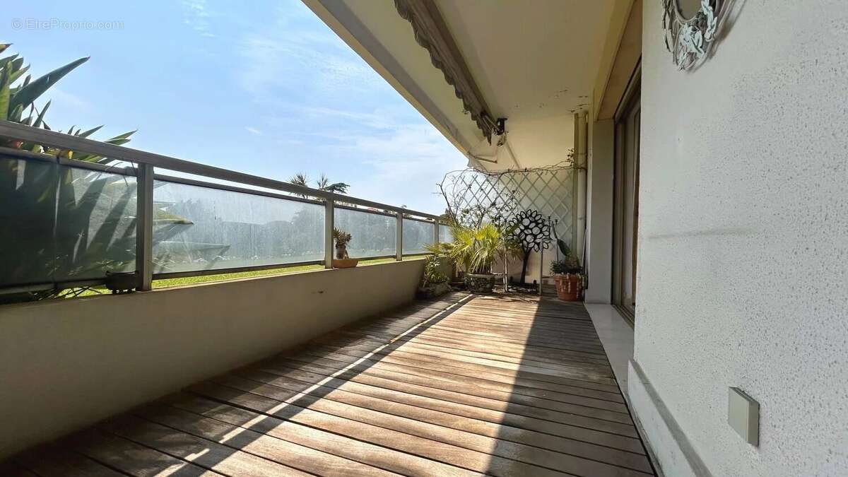 SOUS COMPROMIS - Appartement 3 pièces 80 m² – Résidence prisée avec parc paysager, piscine et terrasse - photo 10
