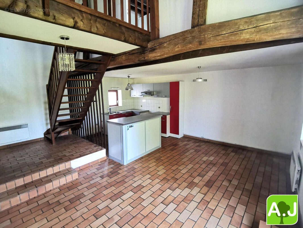 Maison 84 m² à La Chaussee-D'ivry  - photo 2