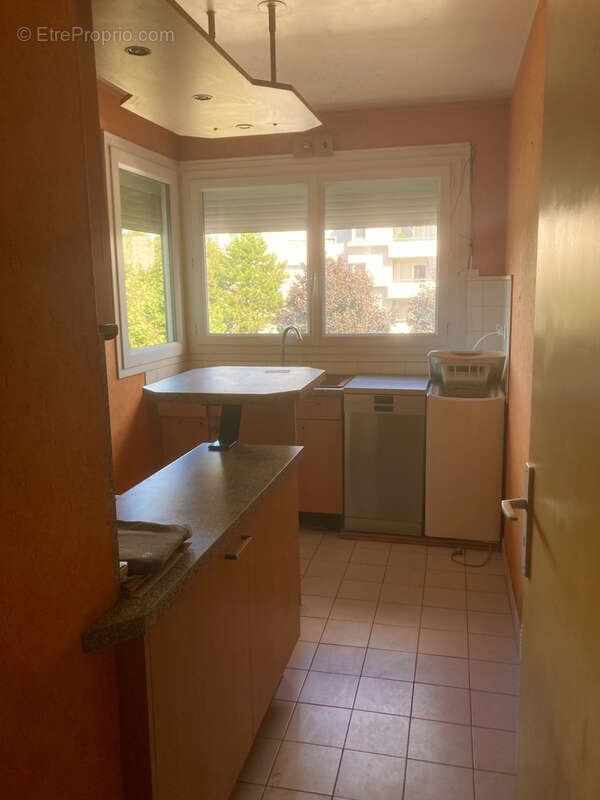 Appartement à DUGNY