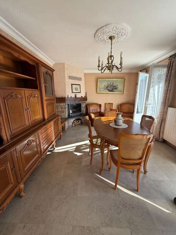 Maison à BRIENON-SUR-ARMANCON