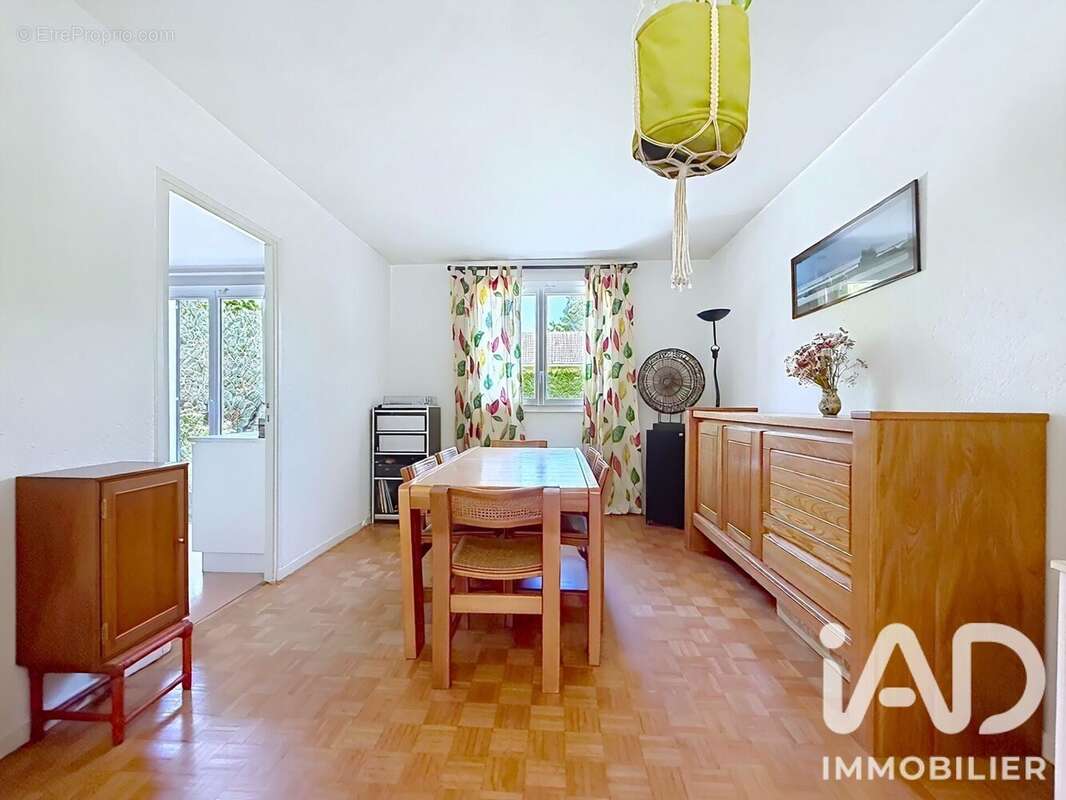 Maison 212 m² à Mennecy  - photo 6