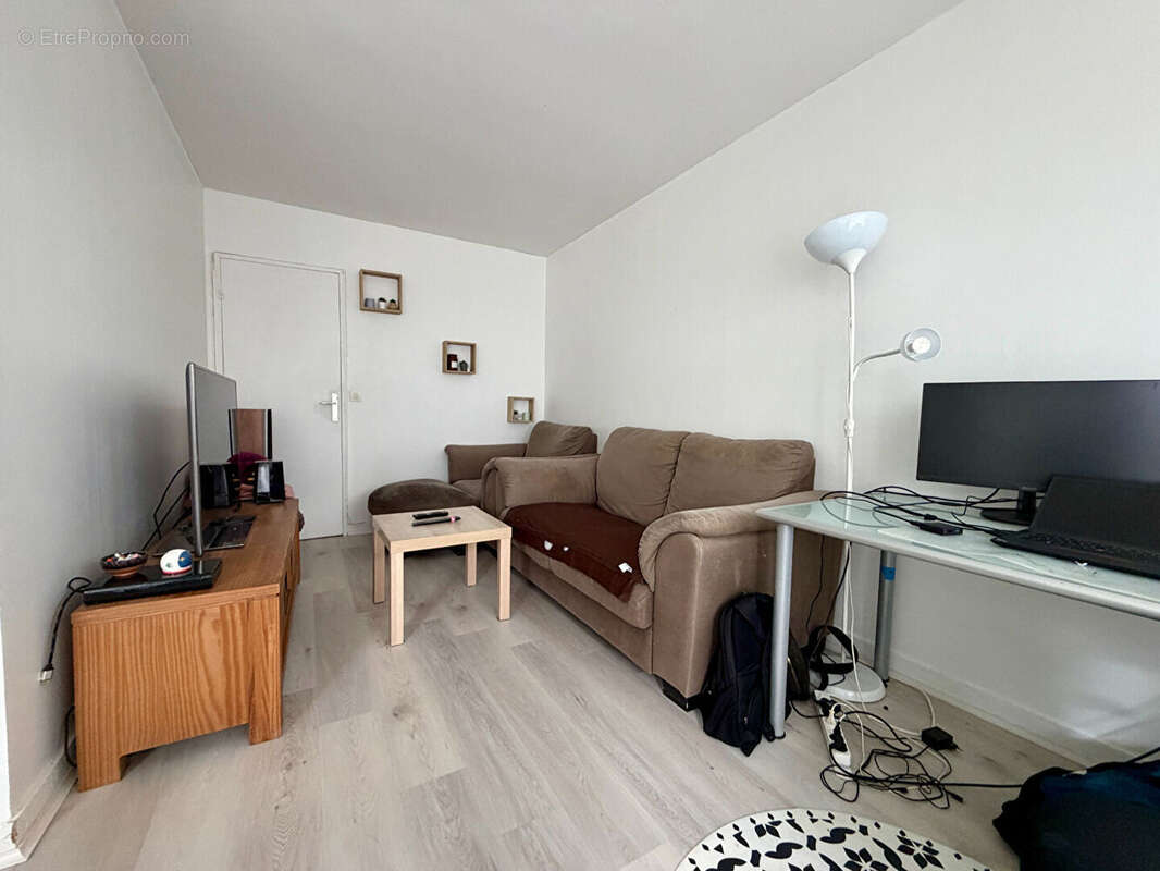Appartement à LES ESSARTS-LE-ROI