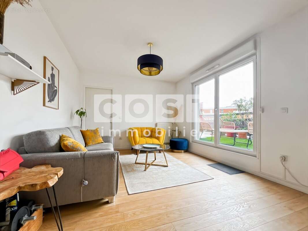 Appartement à GENNEVILLIERS