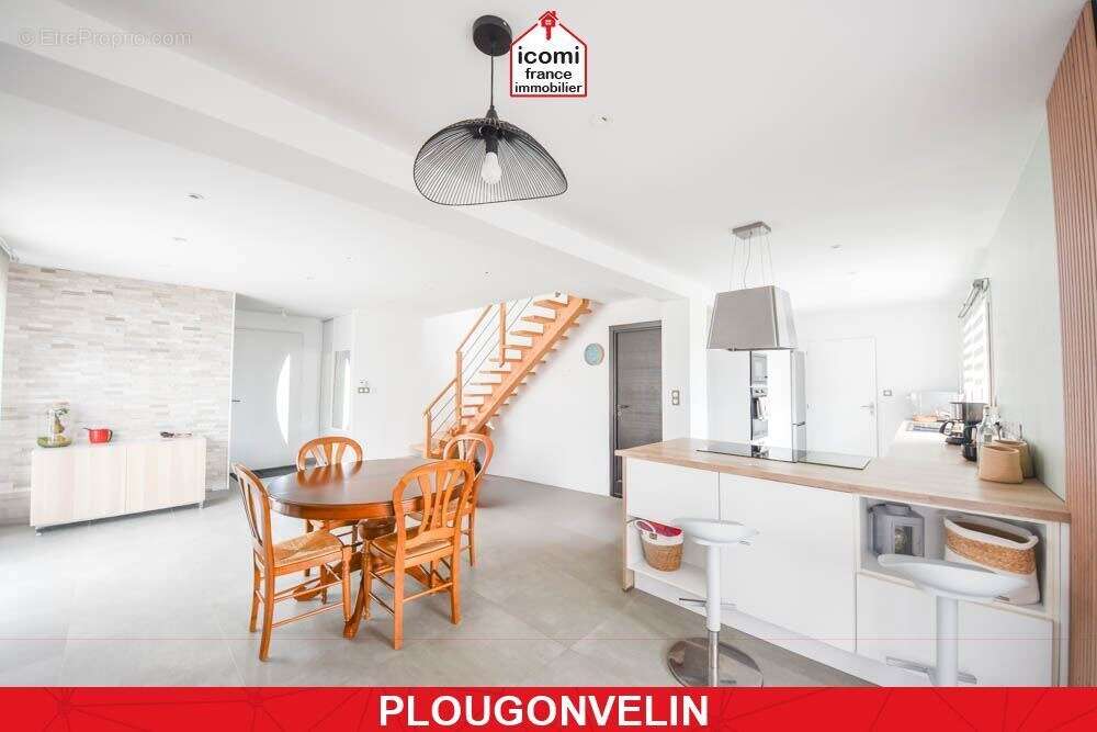 Maison à PLOUGONVELIN