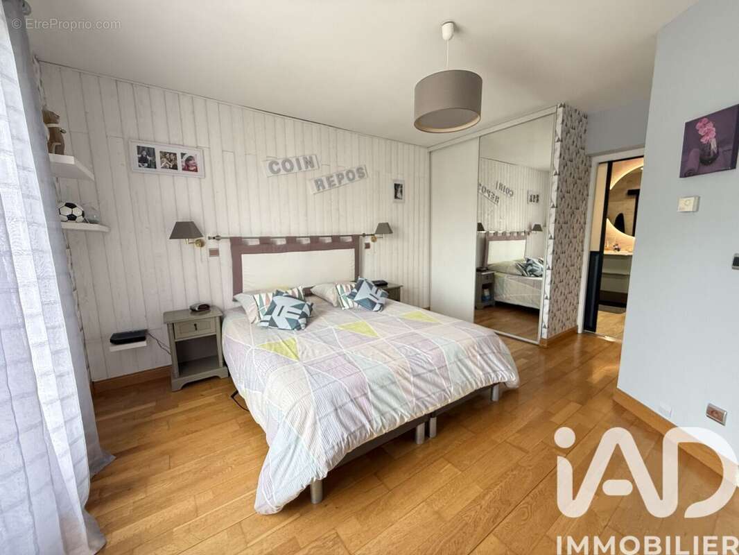 Photo 4 - Maison à CRECY-LA-CHAPELLE