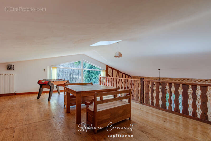 Maison à SAINT-FRONT-DE-PRADOUX