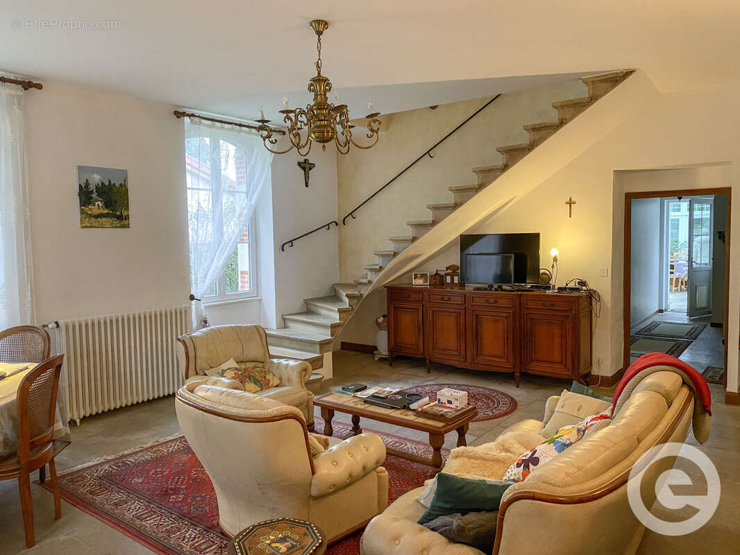 Maison à SAINTE-COLOMBE