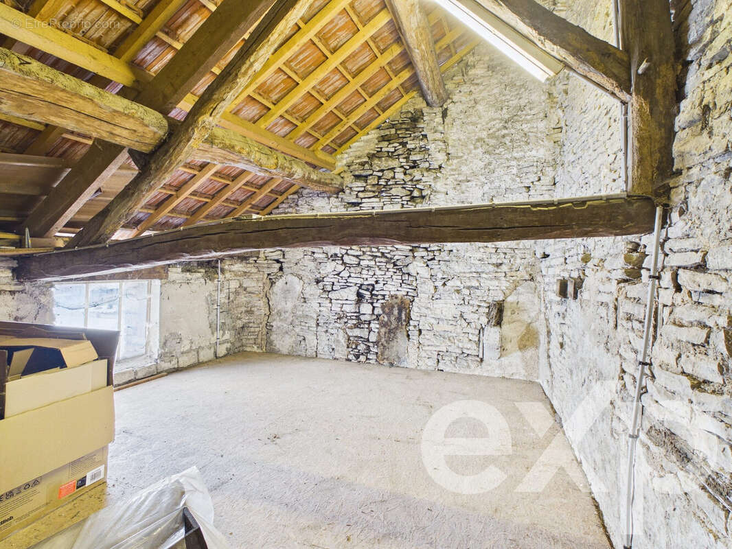 Maison à MUSSY-SUR-SEINE