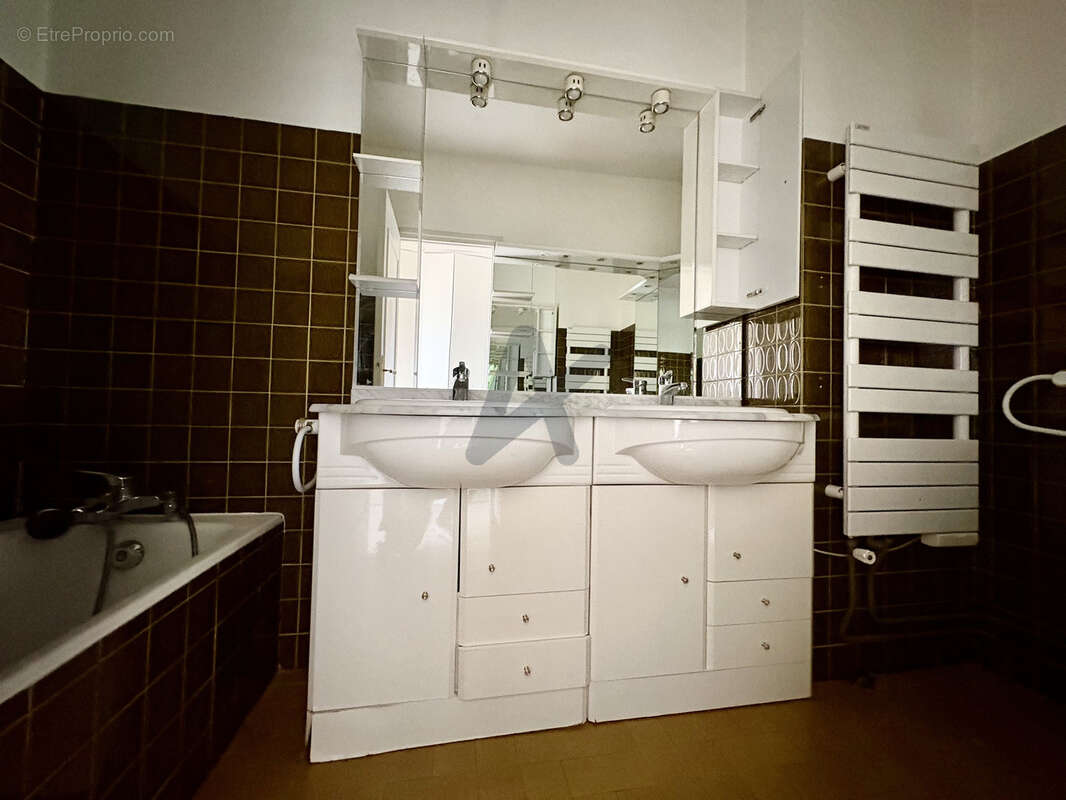 Appartement à CALUIRE-ET-CUIRE