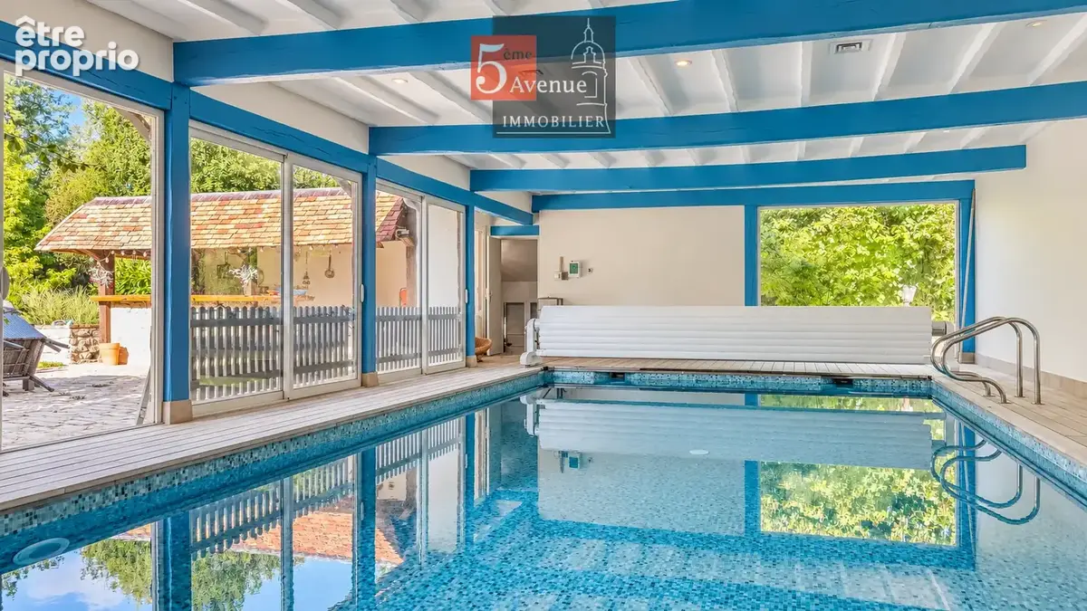 À vendre. Propriété ancienne en pierre de 400m2 avec piscine intérieure - photo 4