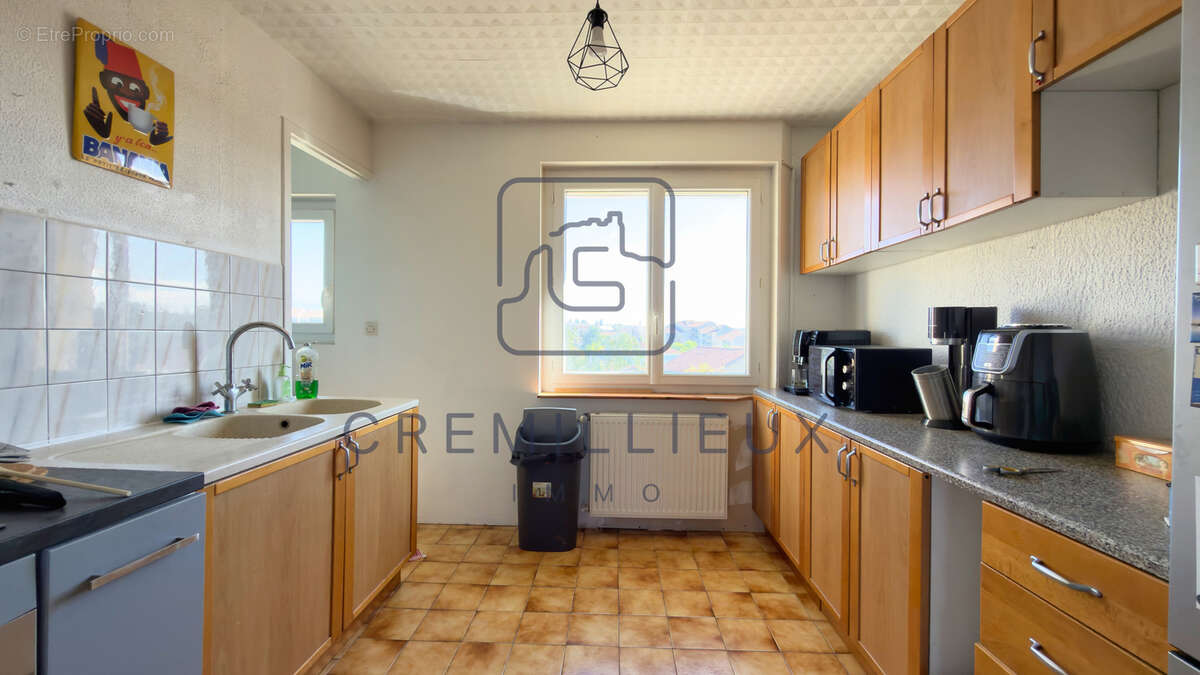 Appartement à GUILHERAND-GRANGES
