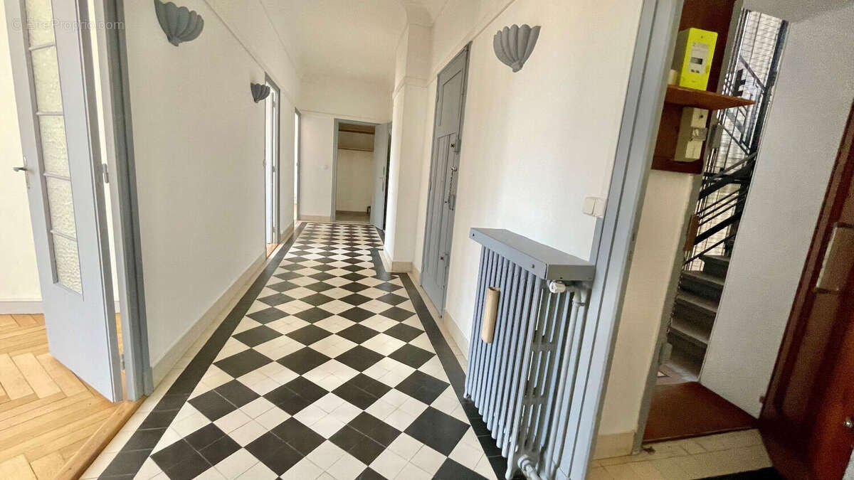Appartement à LYON-6E