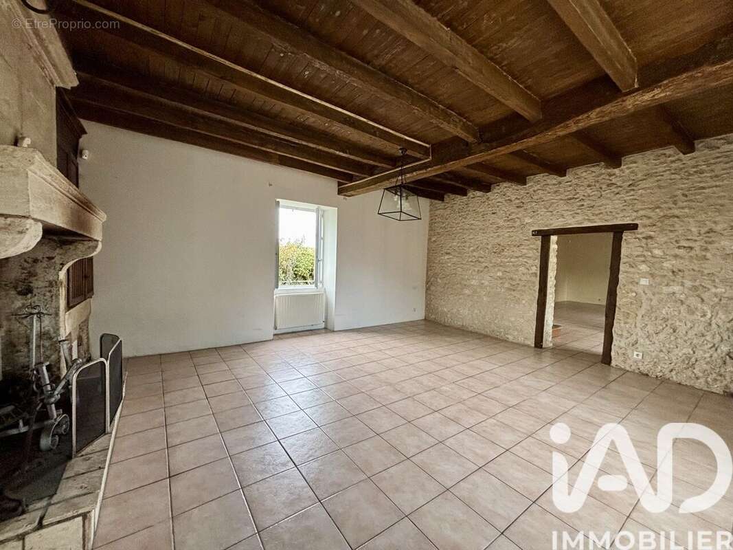Maison 156 m² à Marnes  - photo 4