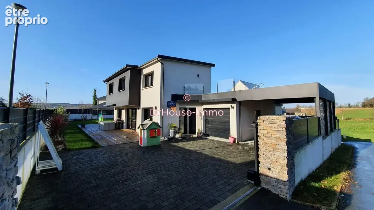Maison 7 pièces 155 m² à vendre à Pontivy (56300) - photo 2