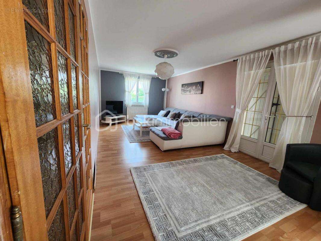 Charmante maison familiale avec sous-sol totale - photo 4