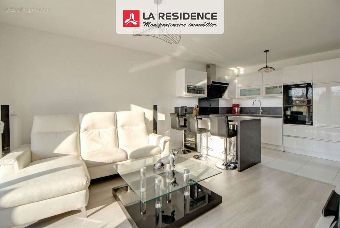 Appartement à VERNEUIL-SUR-SEINE