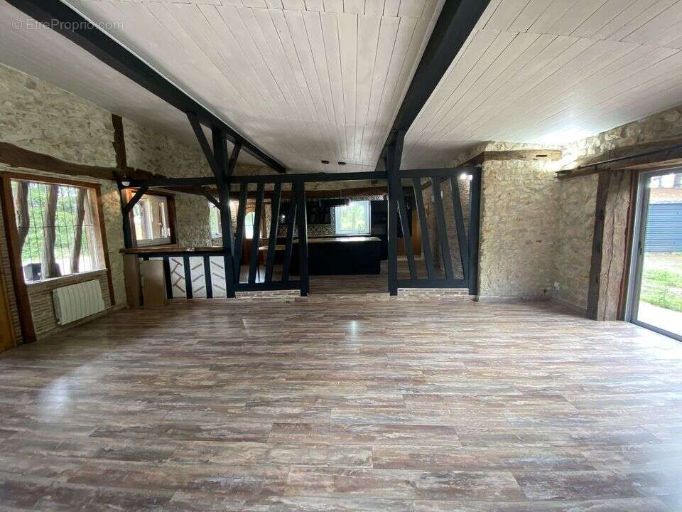 Maison en pierres type t4 avec gîte et piscine - photo 13
