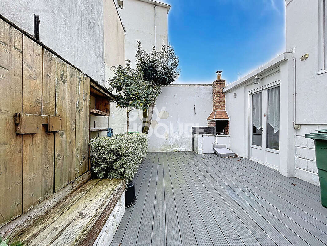 Maison à L'HAY-LES-ROSES