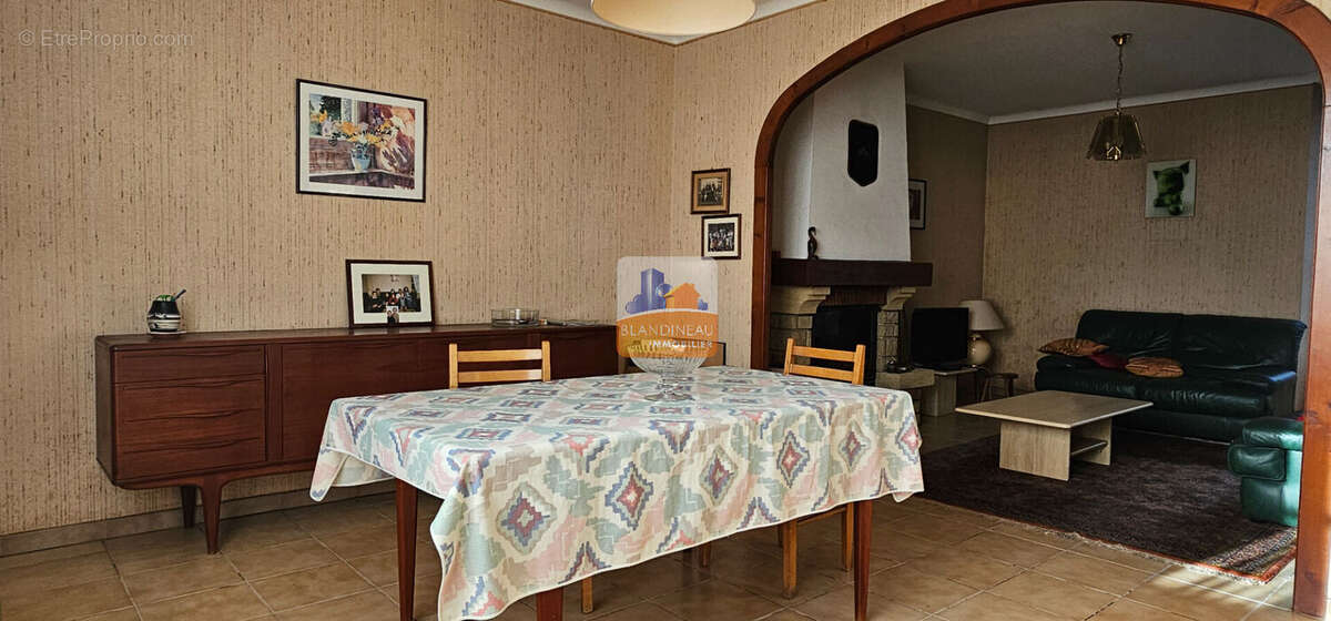 Maison à BOUGUENAIS