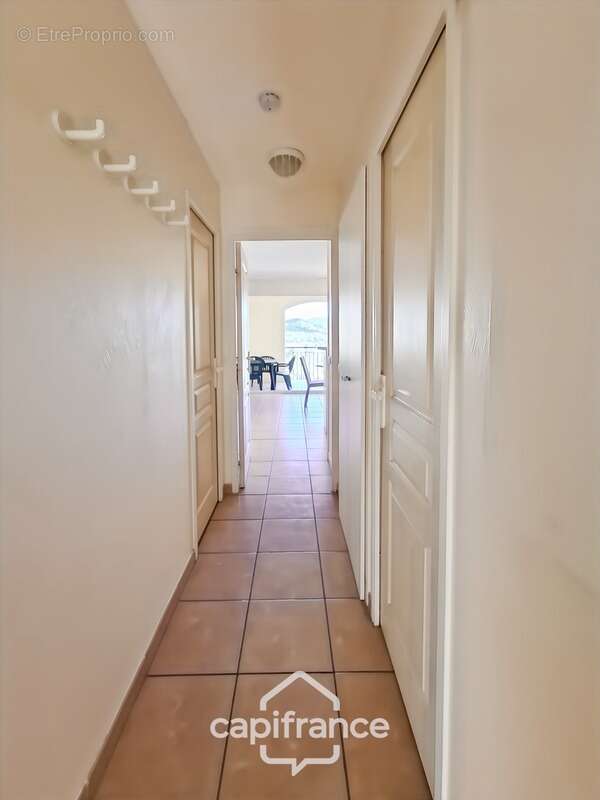 Investissement locatif appartement 3 pieces 42 m2 en angle   au 1er étage place de parking  sur le domaine de pont royal - photo 19