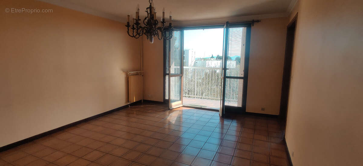 Appartement à MARSEILLE-15E