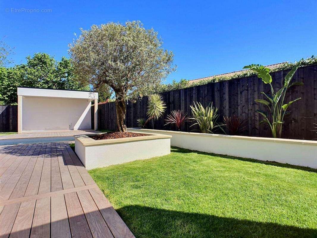 Maison à LE TAILLAN-MEDOC