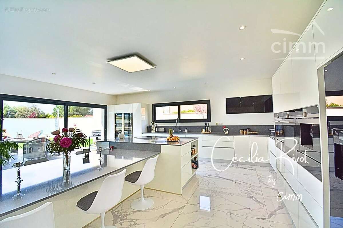 Llupia (66) villa d’exception contemporaine  avec piscine interieur - photo 7
