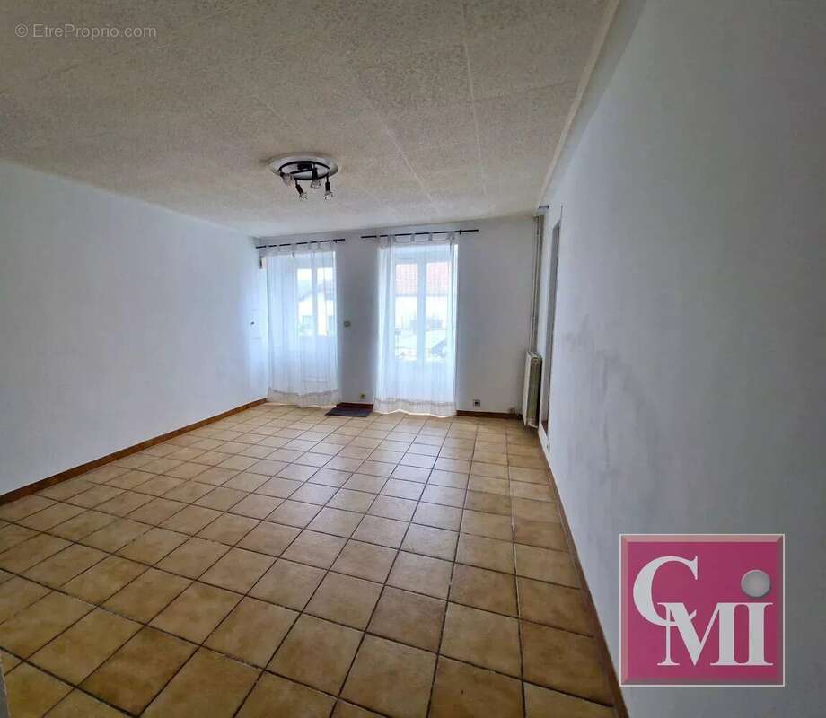 Maison en pierre avec terrasse (2 Chambres) - photo 4