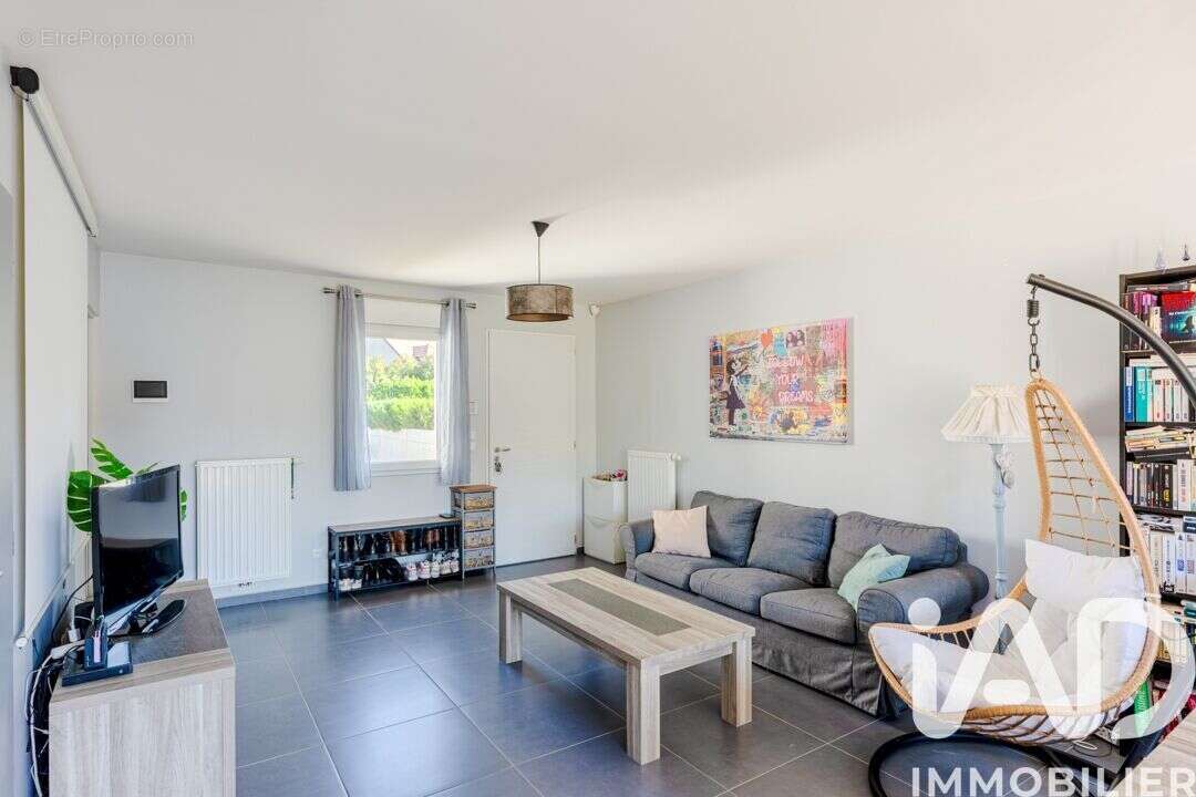 Photo 3 - Maison à MONTIGNY-LES-CORMEILLES