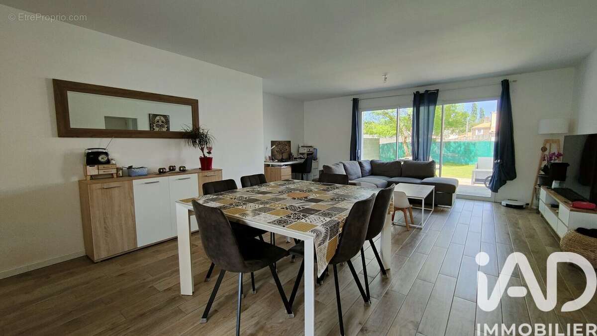 Photo 5 - Maison à GROSBREUIL