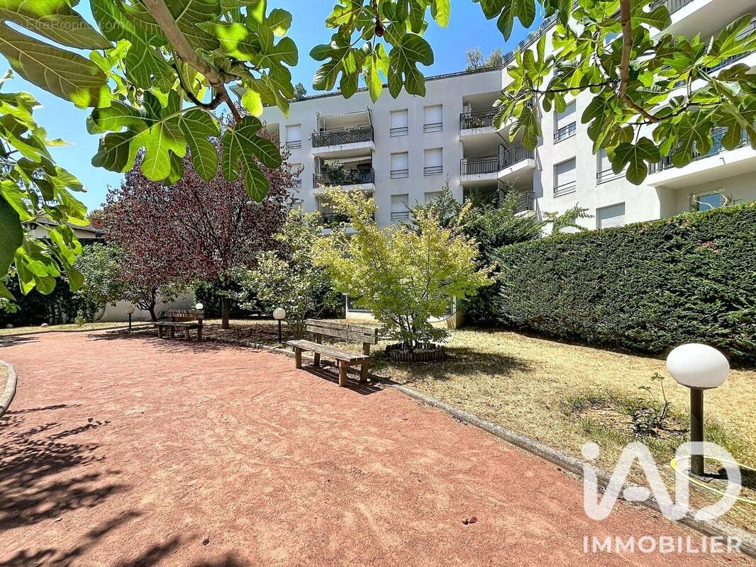 Photo 1 - Appartement à VILLEURBANNE