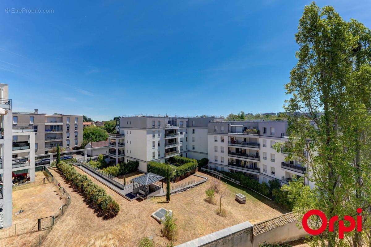 Centre bourg et proche voie verte - t3 de 68,87 m2 - photo 8