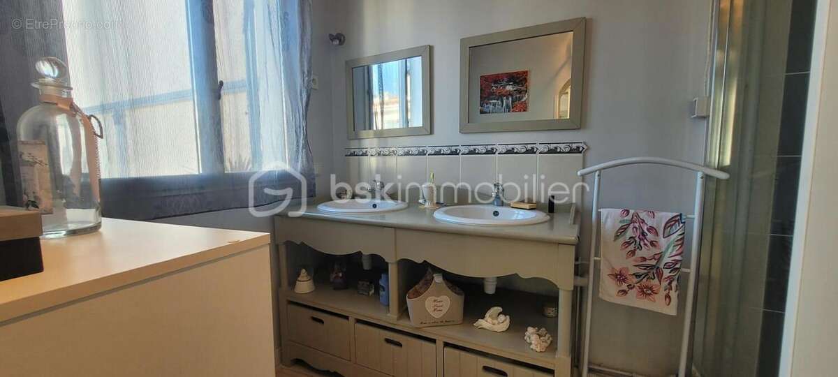 Maison à LES MATHES