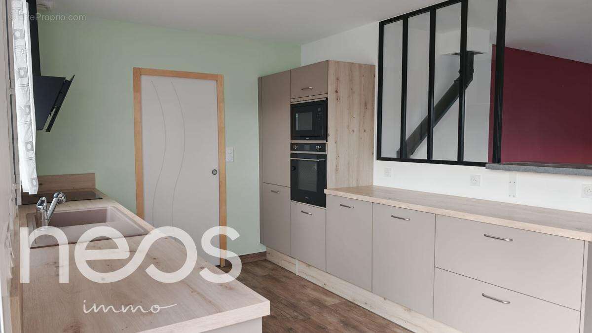 Maison à CLERE-LES-PINS