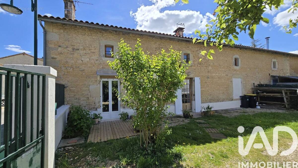 Photo 1 - Maison à CHAUNAY