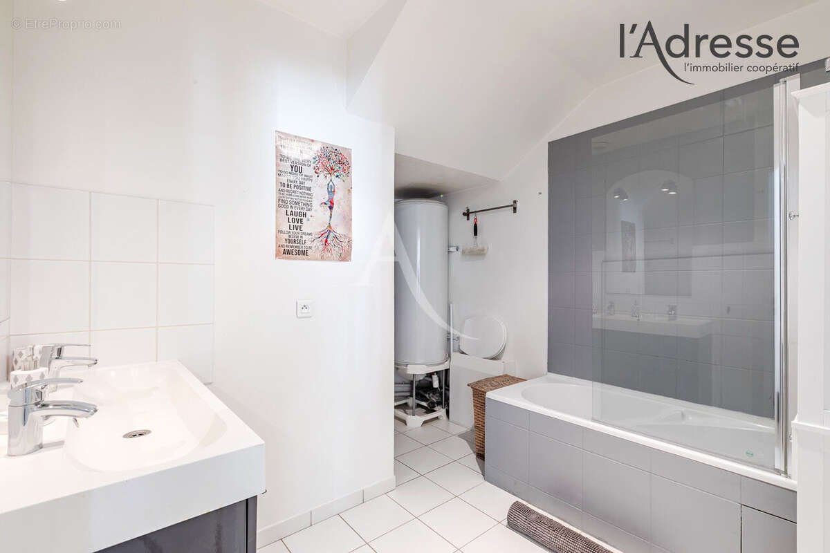 Appartement à SURESNES