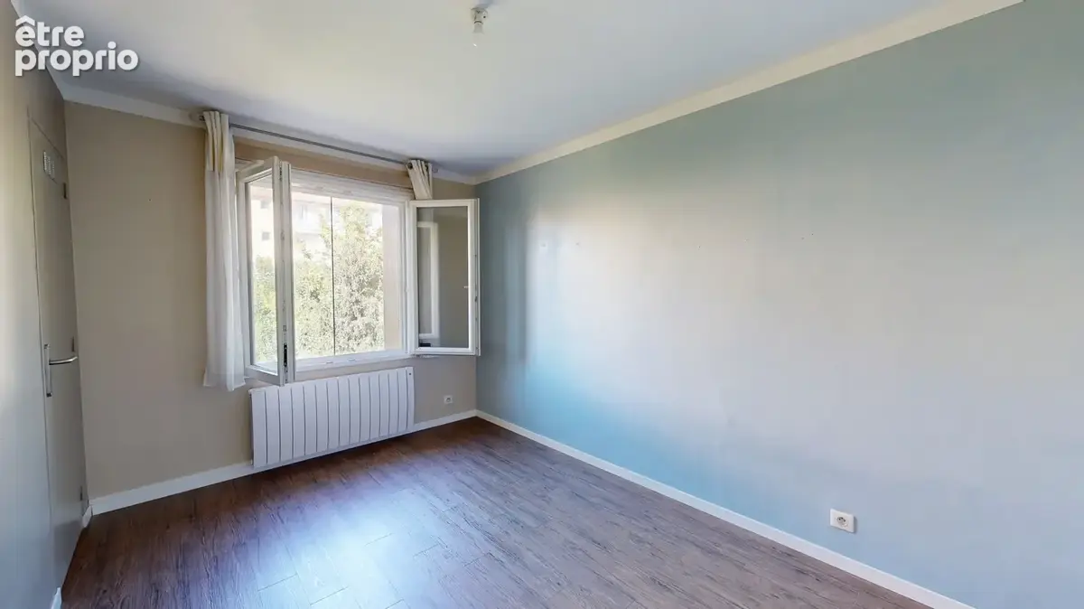 Manosque - appartement t5 avec balcon loggia et garage ! - photo 13