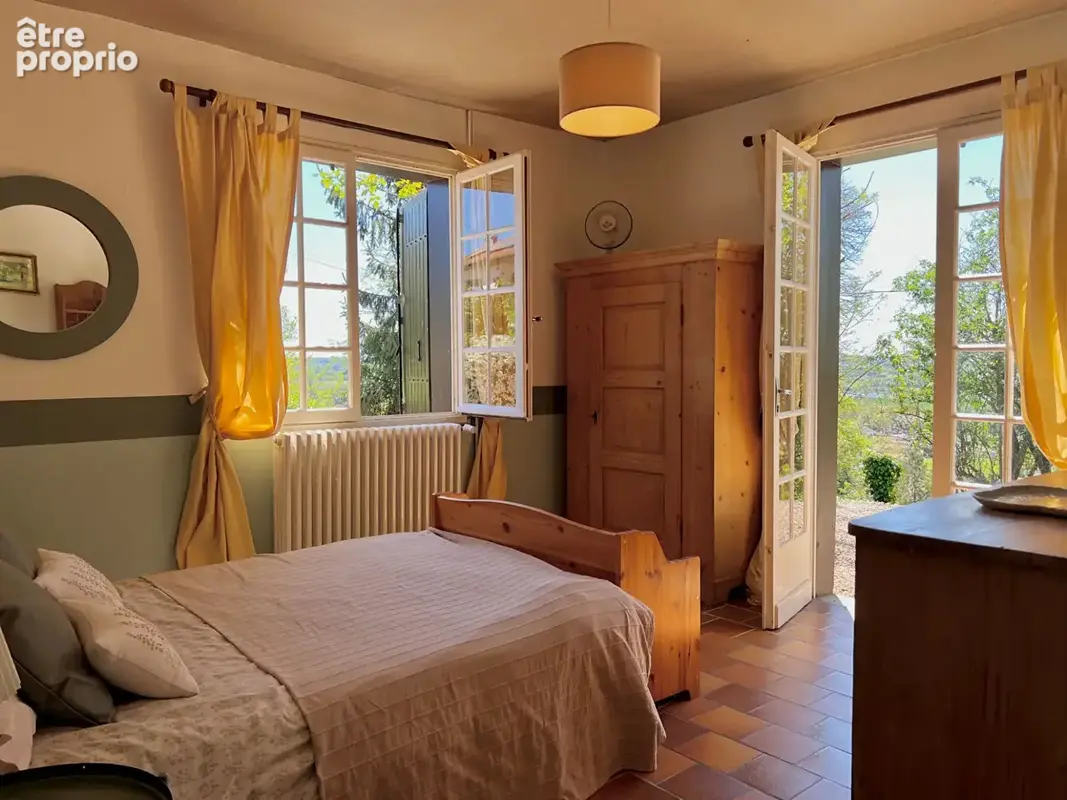 Jolie maison Périgourdine avec vue magnifique et piscine - photo 9