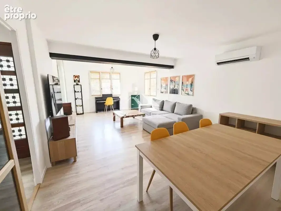 Saint-Hilaire-de-Brethmas, maison de plain-pied avec deux garages - photo 10