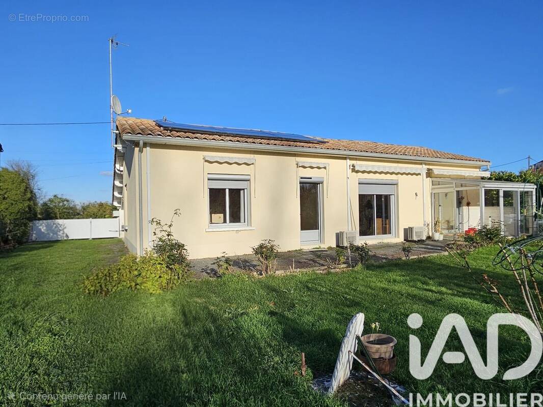 Photo 1 - Maison à LE BOURDET