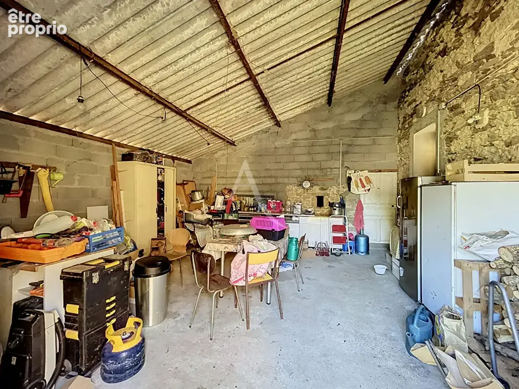 Montilliers - Longère avec dépendances sur plus de 5,5 hectares, sans voisinage - photo 15