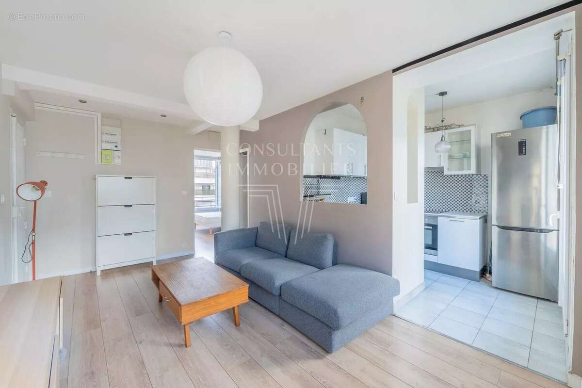 Appartement à LEVALLOIS-PERRET