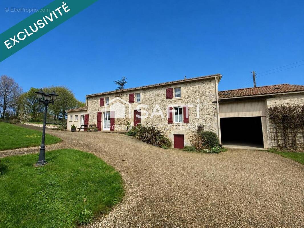 Photo 1 - Maison à LA CHATAIGNERAIE