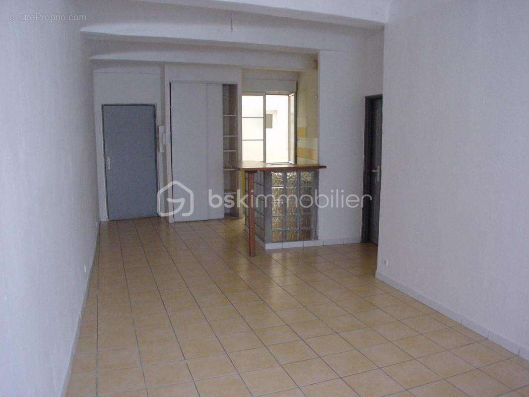 Appartement à LUNEL