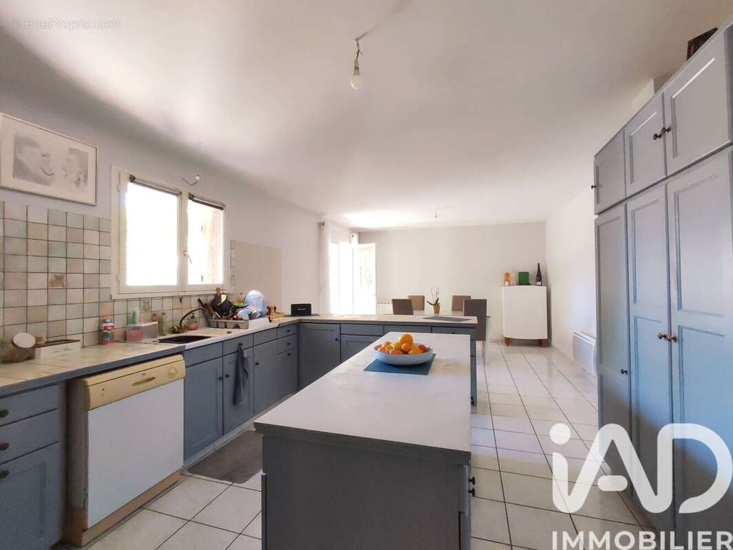 Maison 265 m² à Gabian  - photo 7