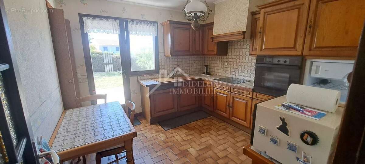 Pavillon de plain pied - 99m² hab + 2 garage - 1154m² de terrain - photo 9